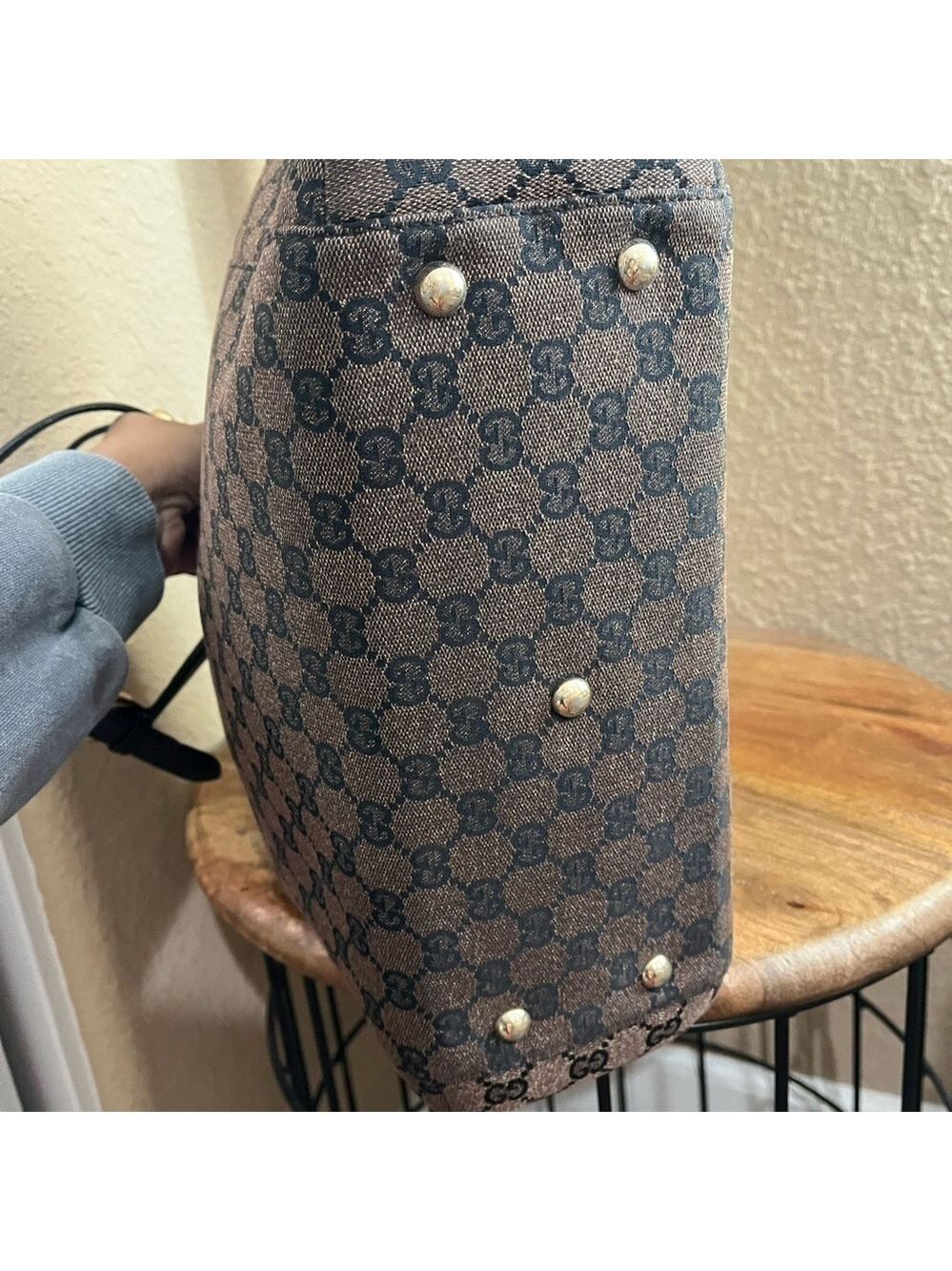 GUCCI GG BROWN CANVAS CREST TOTE - Picture 6 of 15